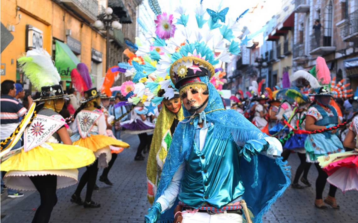 Huehues inundan de color el Centro Histórico de Puebla El Sol de